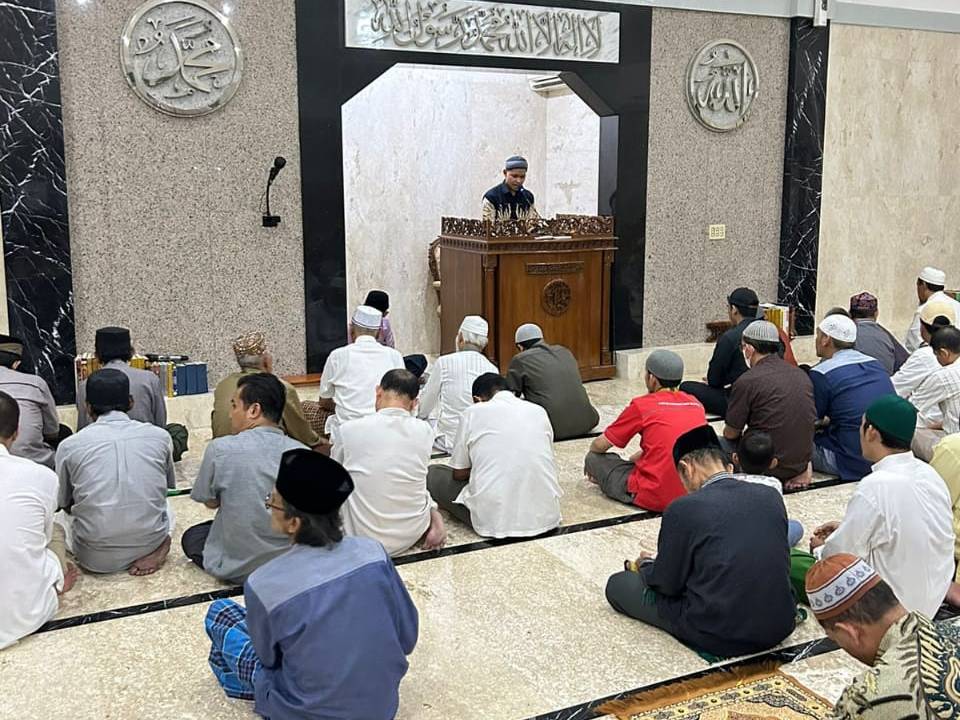 Halaqah dan Kajian Islam Intensif